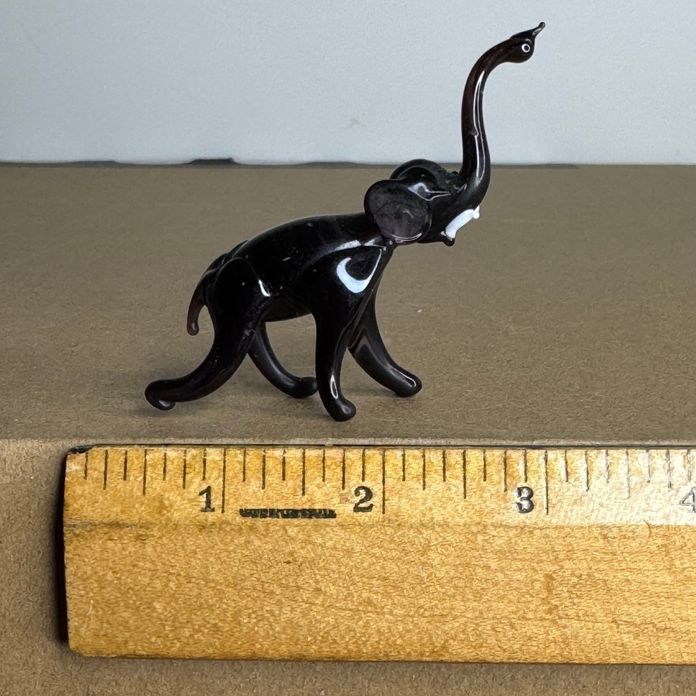 Mini Glass Elephant Figurine Miniature Animal Figurine w/ Raised Trunk‎